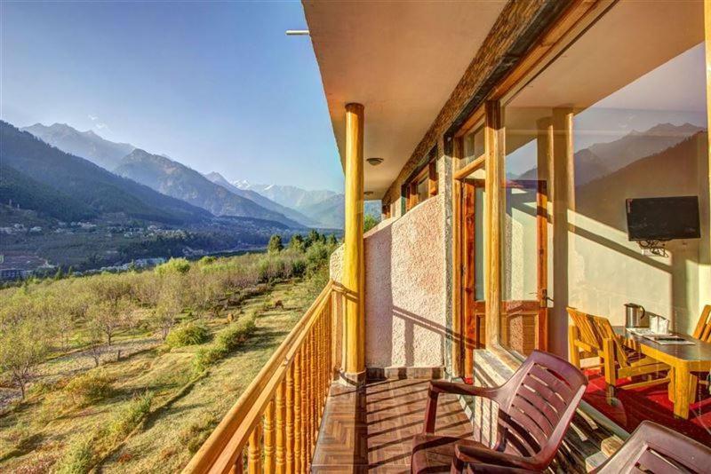 Hotel Mountain Face Manāli Exteriér fotografie
